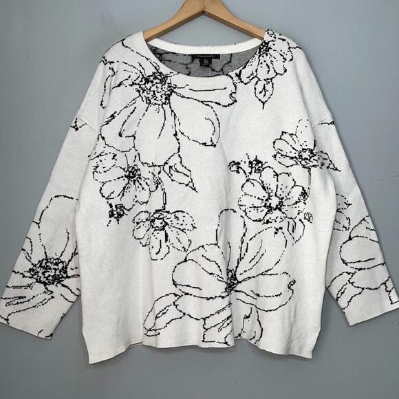 Tahari Boxy Sweater Plus Size 1X Black White Floral Thick Button Back Romantic - Picture 1 of 10